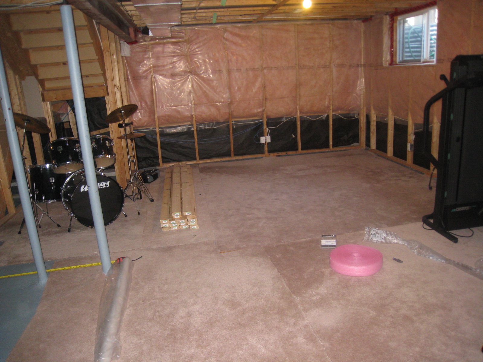 Basement with 2" x 4" and insulation 4